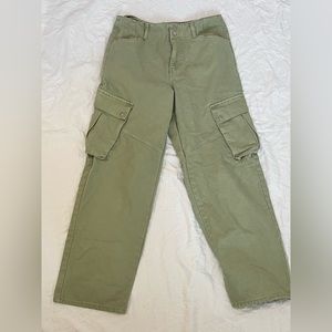 Forever 21 pistachio color pants: US size 28 💚